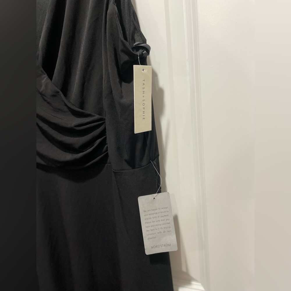 New Tash and Sophie Classic Black Midi Dress with V-Neck Size 16 - Picture 4 of 6